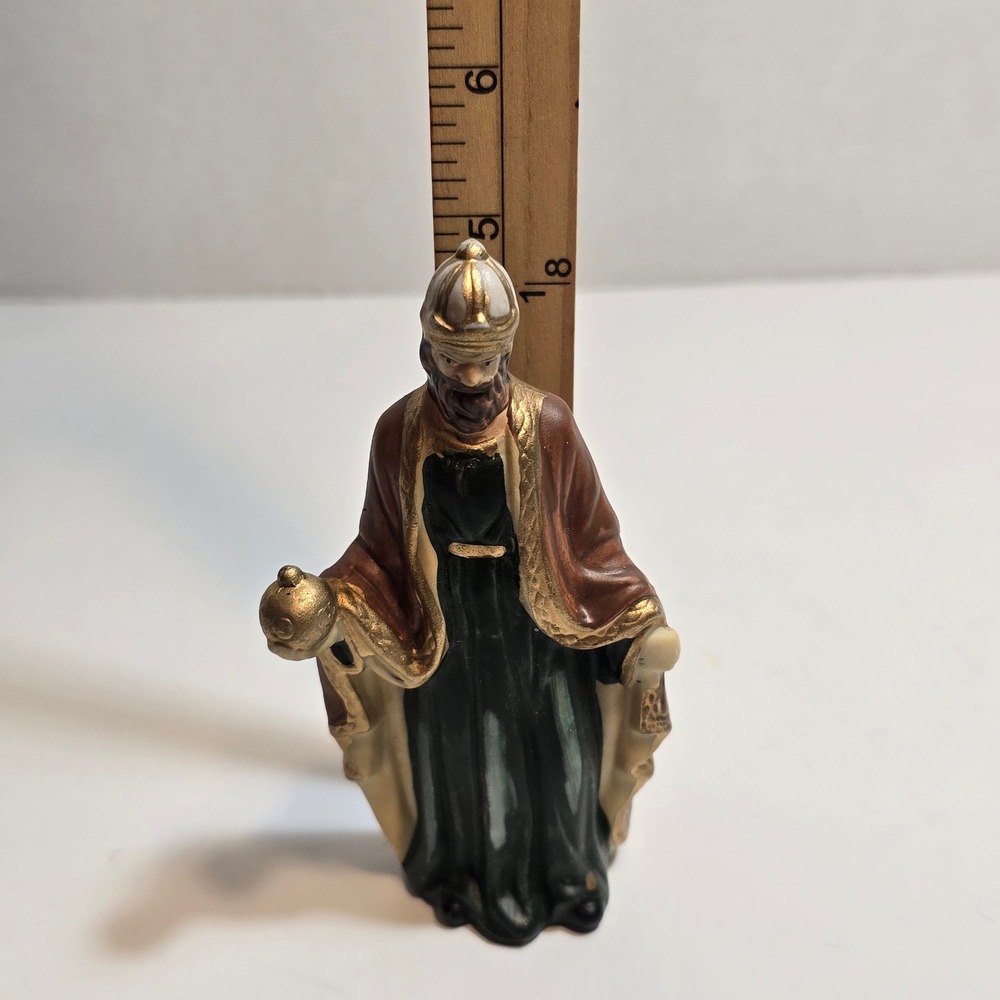 Vintage Nativity Wise Man King Figurine‎ Holding Orb Gold Robe - Picture 7 of 7